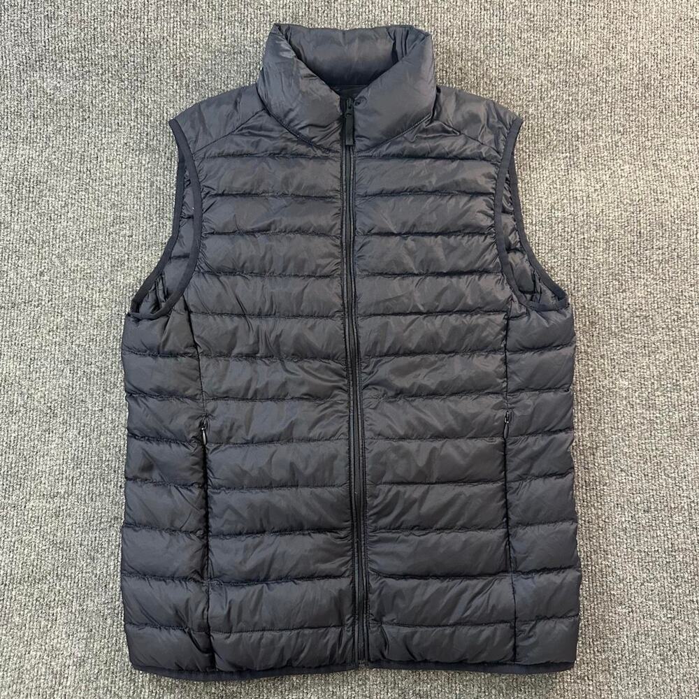 Uniqlo Men’s Ultra Light Down Vest 750+ Fill Packable Unisex Zip Up XS